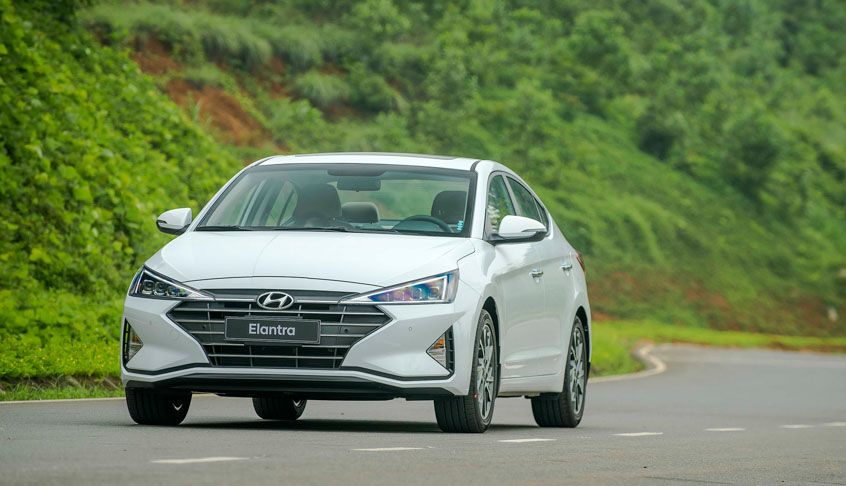 Đầu xe hyundai Elantra Mới