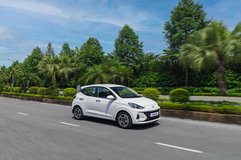 New Grand i10 Hatchback 24 BBB07593 1