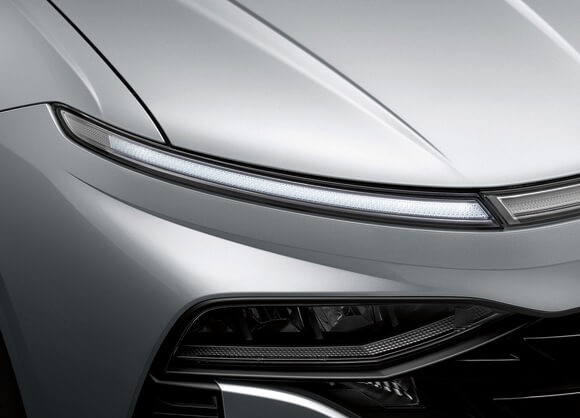 BN7i GEN LHD FEATURE LED DRL